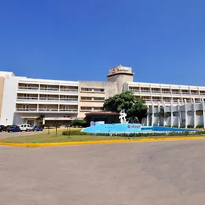 Cubanacan Comodoro Hotel